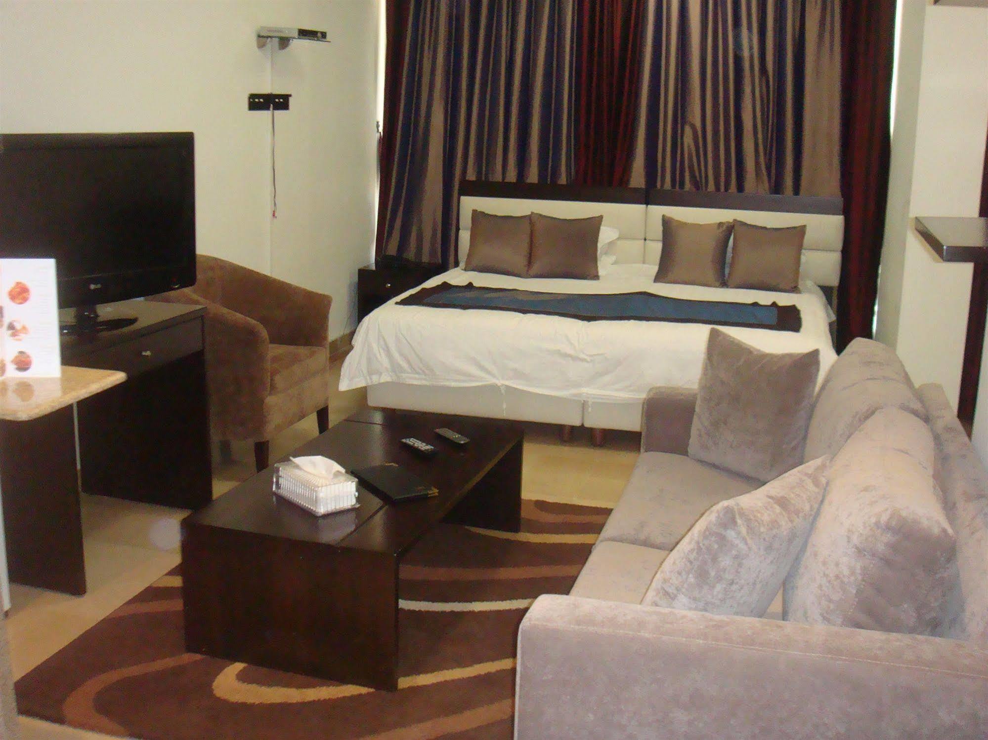 Bliss 3000 Furnished Studios Beirut Exterior photo